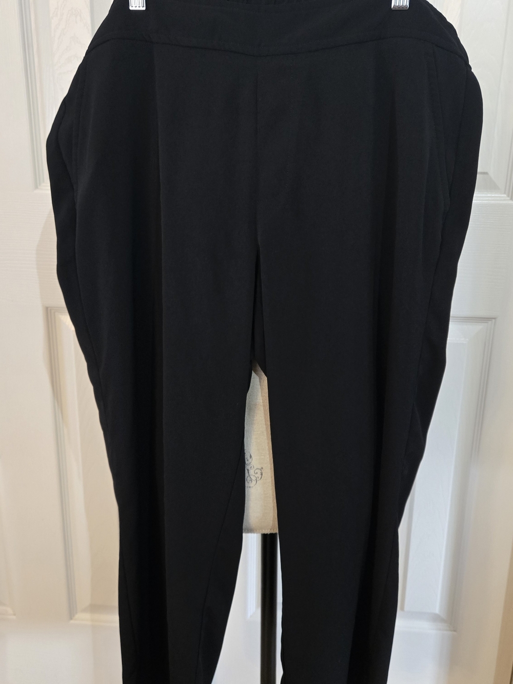 Roz & Ali Women’s Black Solid Flat Front Dress Pants Regular XL